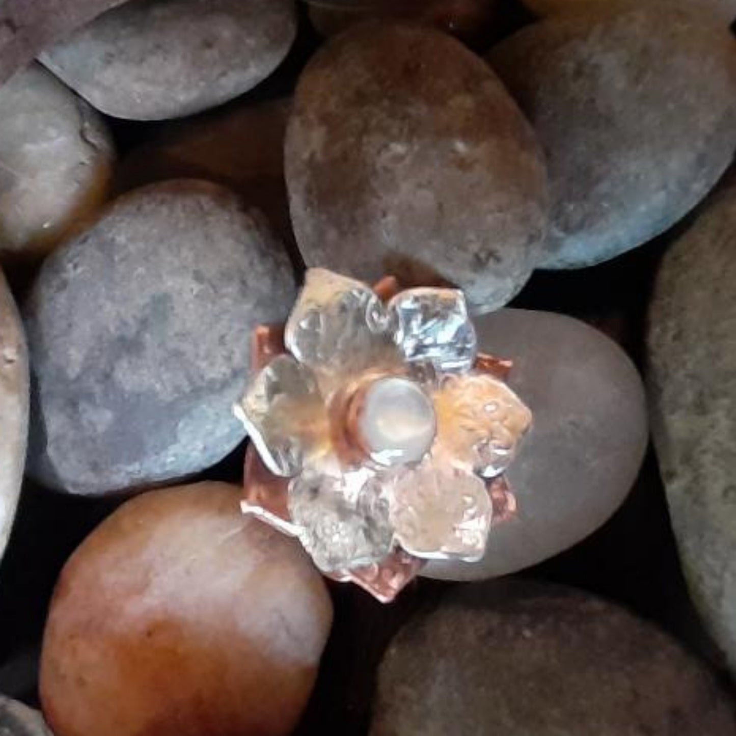 Mixed Metal Flower Ring | WRD - WarmRainyDay