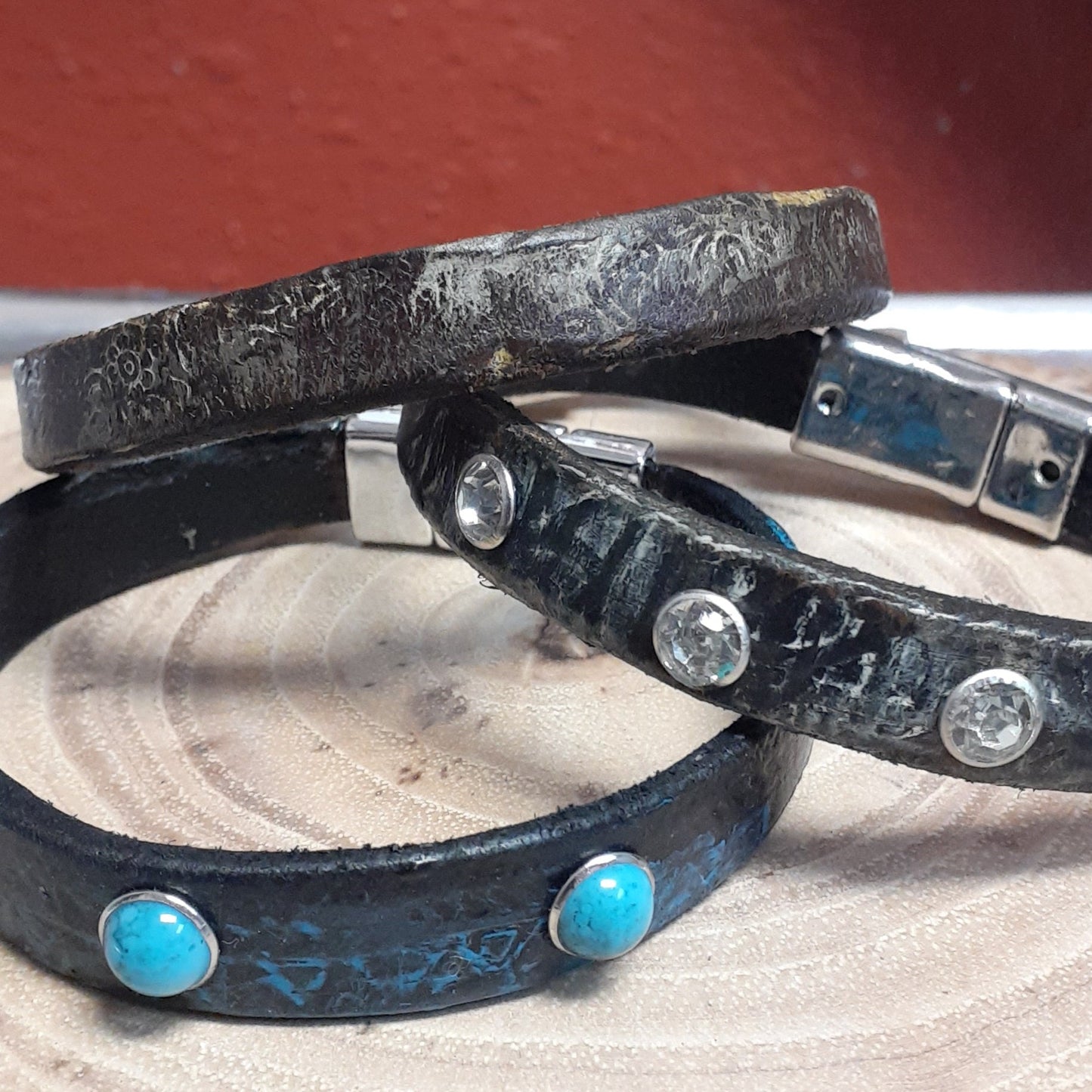 Half Inch leather bracelet, magnetic closure | WRD - WarmRainyDay